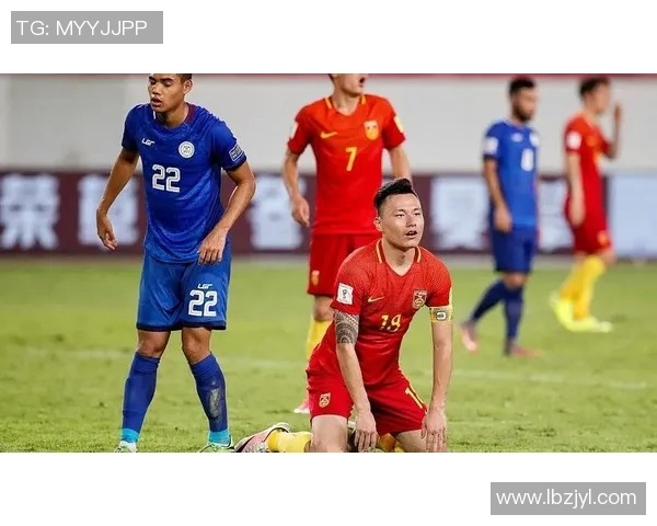 中国与菲律宾足球赛首发阵容分析与战术对比探讨 中国与菲律宾足球赛首发阵容分析与战术对比探讨