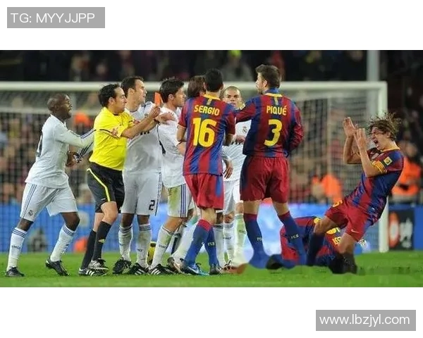 巴萨与埃瓦尔精彩对决回放全程回顾与分析 巴萨与埃瓦尔精彩对决回放全程回顾与分析